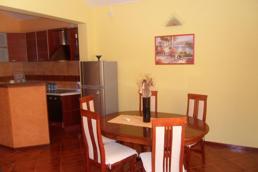 Apartments Marovic Luštica Exterior foto